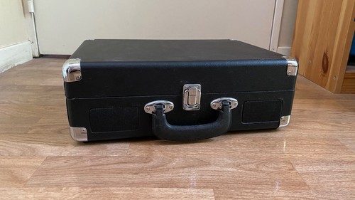 Platine vinyle vintage valise